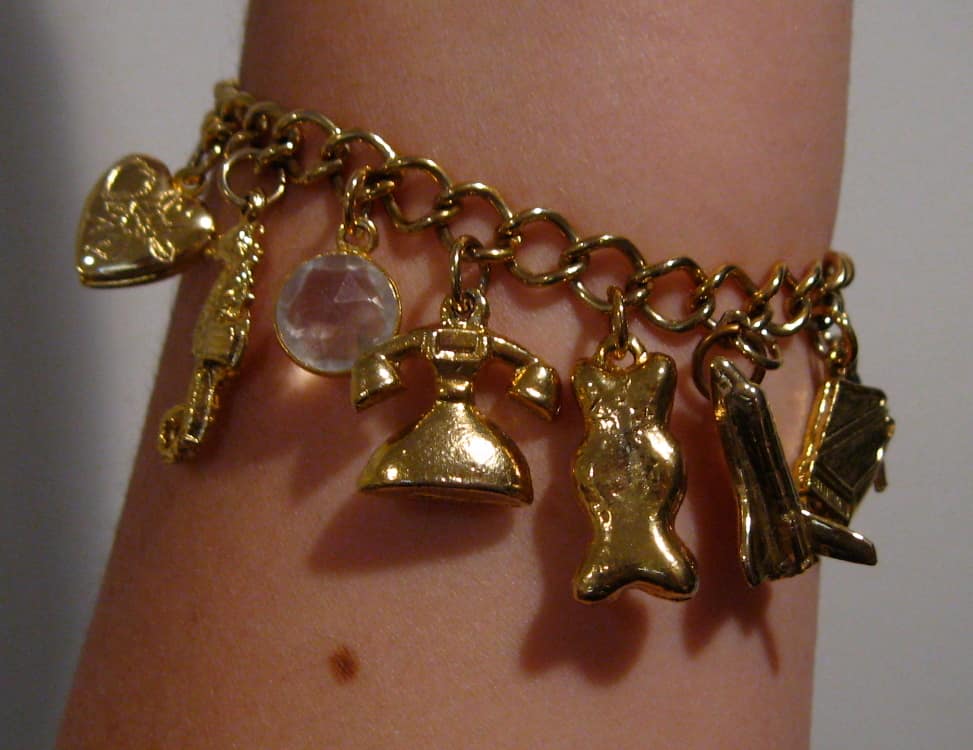 The Friendship Bracelet & Rosemary Trick: A Classic Tourist Trap